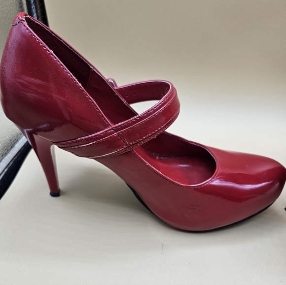 Grabriella Roches Red Pump 4" Stiletllo High Heels, Women's 8M - Picture 11 of 14